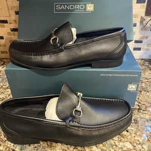 Sandro Moscoloni men’s black leather slup on loafers.